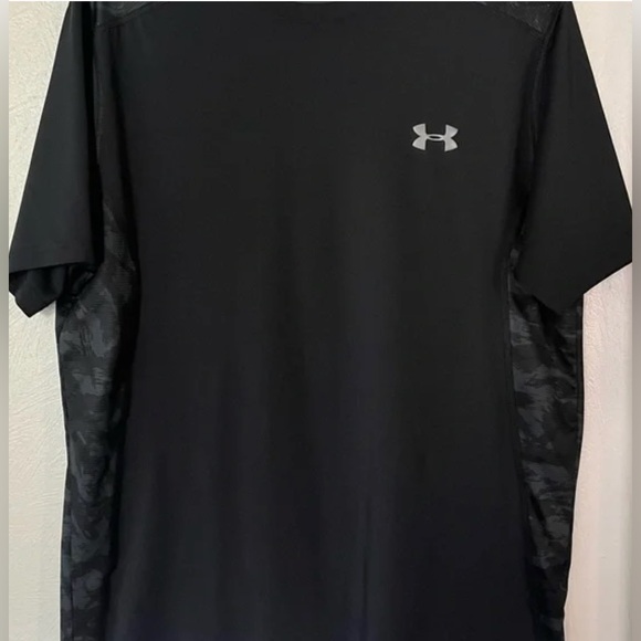 Under Armour Men's Black Camo Tee - Picture 1 of 3
